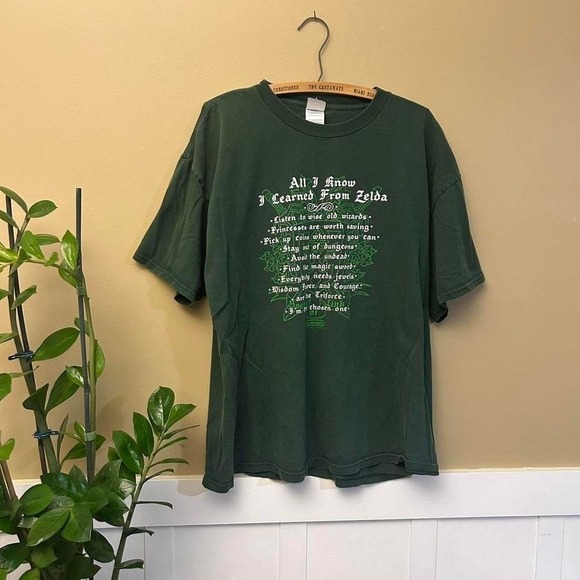 Nintendo Other - Green vintage Y2K Zelda t-shirt, casual streetwear style  Size XL